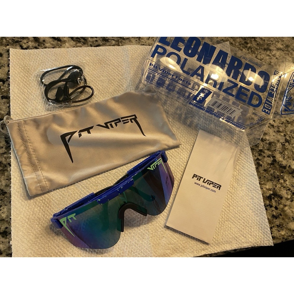 Authentic Pit Viper The Leonardo Polarized Sunglasses, New With Case